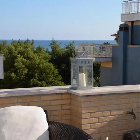 Appartamento Prestigioso Attico 20 Mt Dal Mare Terracina
