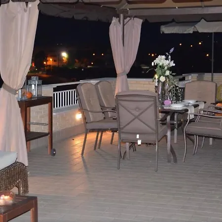 Appartamento Prestigioso Attico 20 Mt Dal Mare Terracina