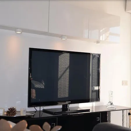 Appartamento Prestigioso Attico 20 Mt Dal Mare