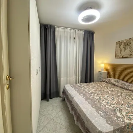 Prestigioso Attico 20 Mt Dal Mare