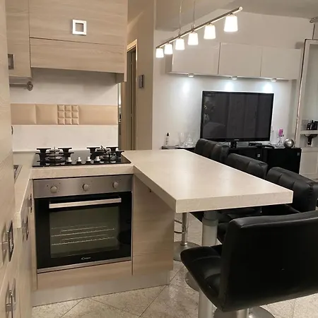 Appartamento Prestigioso Attico 20 Mt Dal Mare Terracina