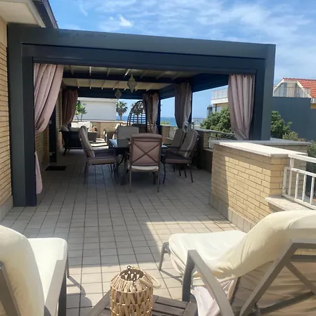 Prestigioso Attico 20 Mt Dal Mare * Terracina