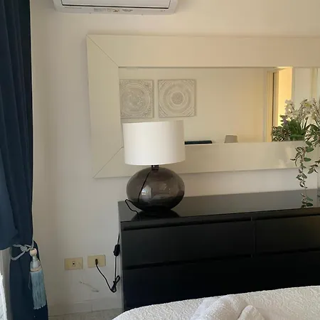Prestigioso Attico 20 Mt Dal Mare