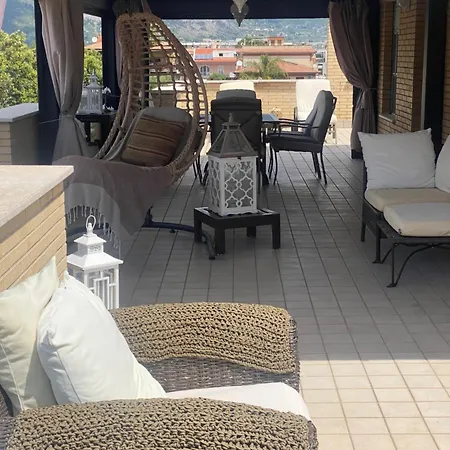 Prestigioso Attico 20 Mt Dal Mare Appartamento