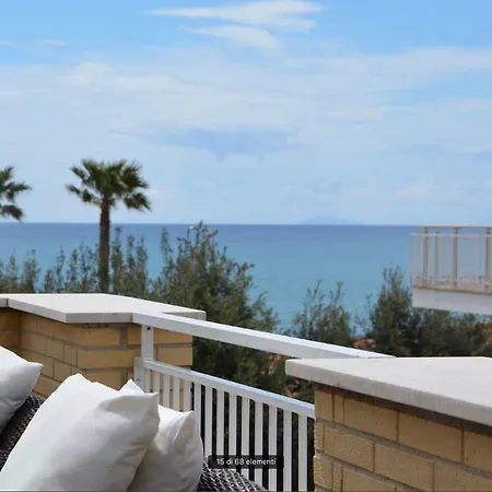 Appartamento Prestigioso Attico 20 Mt Dal Mare Terracina