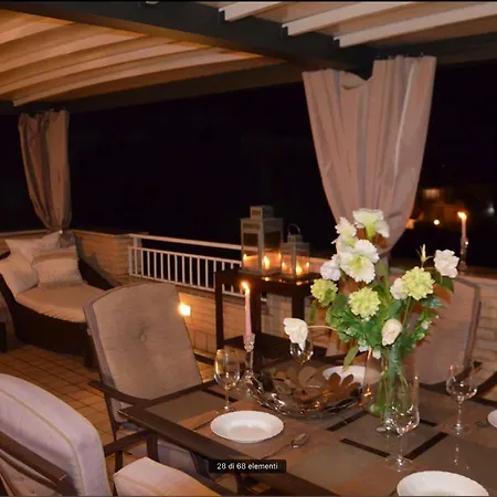 Prestigioso Attico 20 Mt Dal Mare