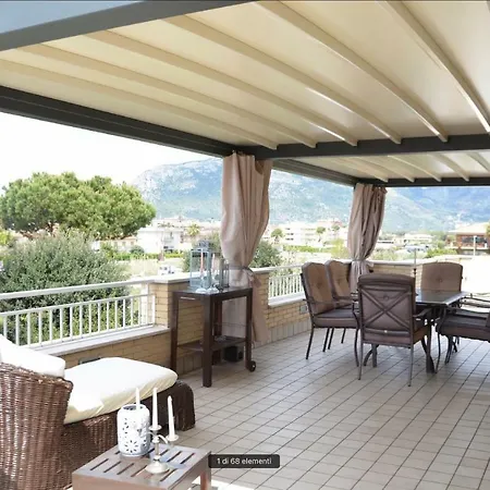 Prestigioso Attico 20 Mt Dal Mare Appartamento Terracina