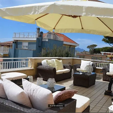 Prestigioso Attico 20 Mt Dal Mare Appartamento Terracina